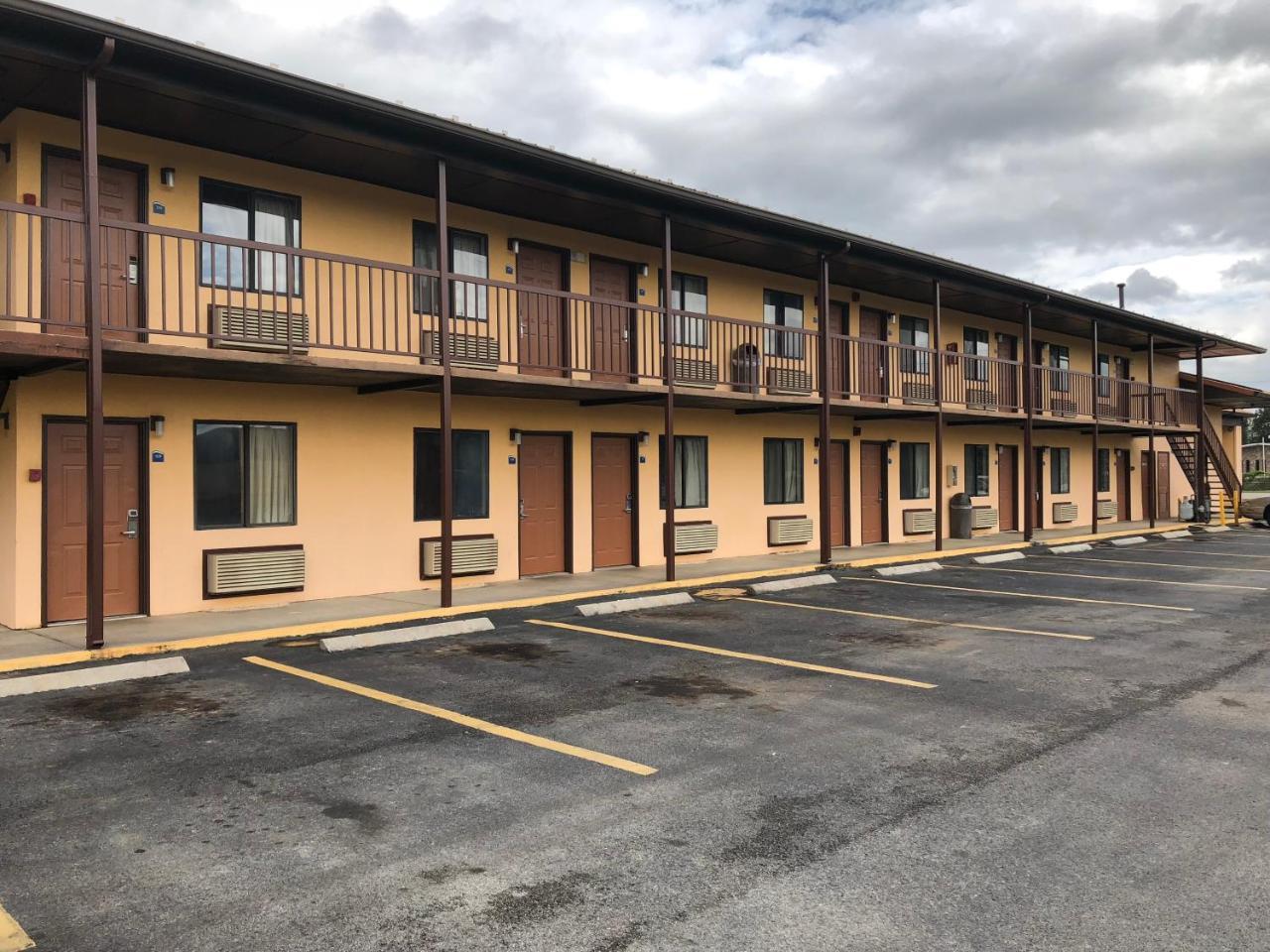 Motor Inns Of America Madisonville Exterior photo