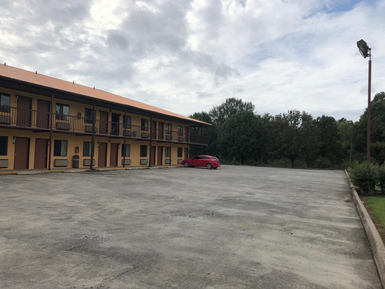 Motor Inns Of America Madisonville Exterior photo